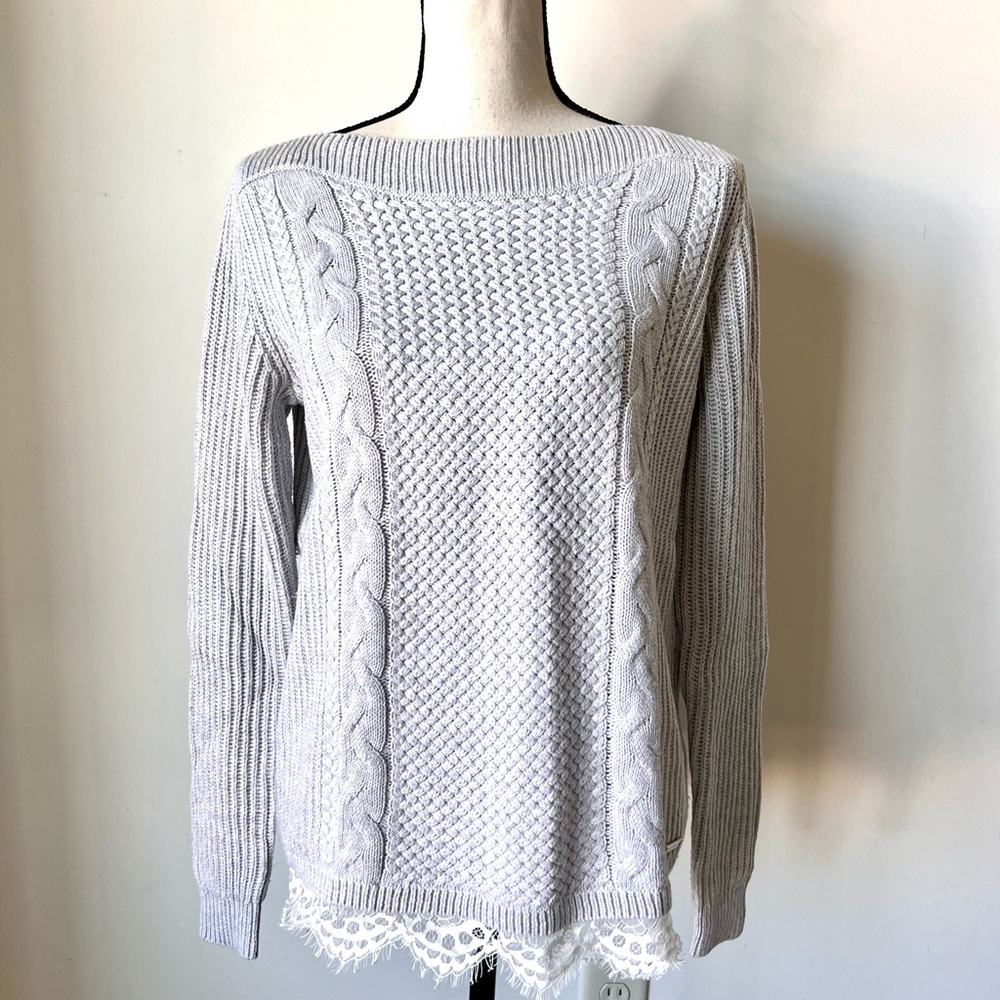 TOMMY HILFIGER Gray Lace Trim Boat Neck Cable Knit Sweater—SZ. Small